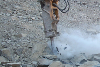 TECHNOLOGY Hydraulic Rock Breaker vs. Hard Granite Rock 