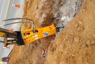 TECHNOLOGY Hydraulic Rock Hammer Model T&H120